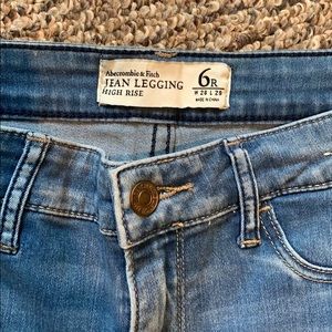 Abercrombie high rise jean legging